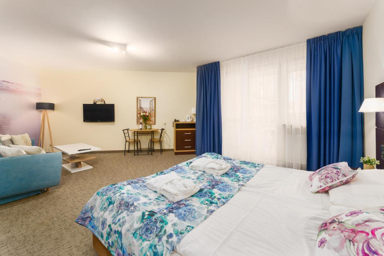Apartamenty Prywatne W Hotelu Przy Plazy Diva Kołobrzeg Esterno foto