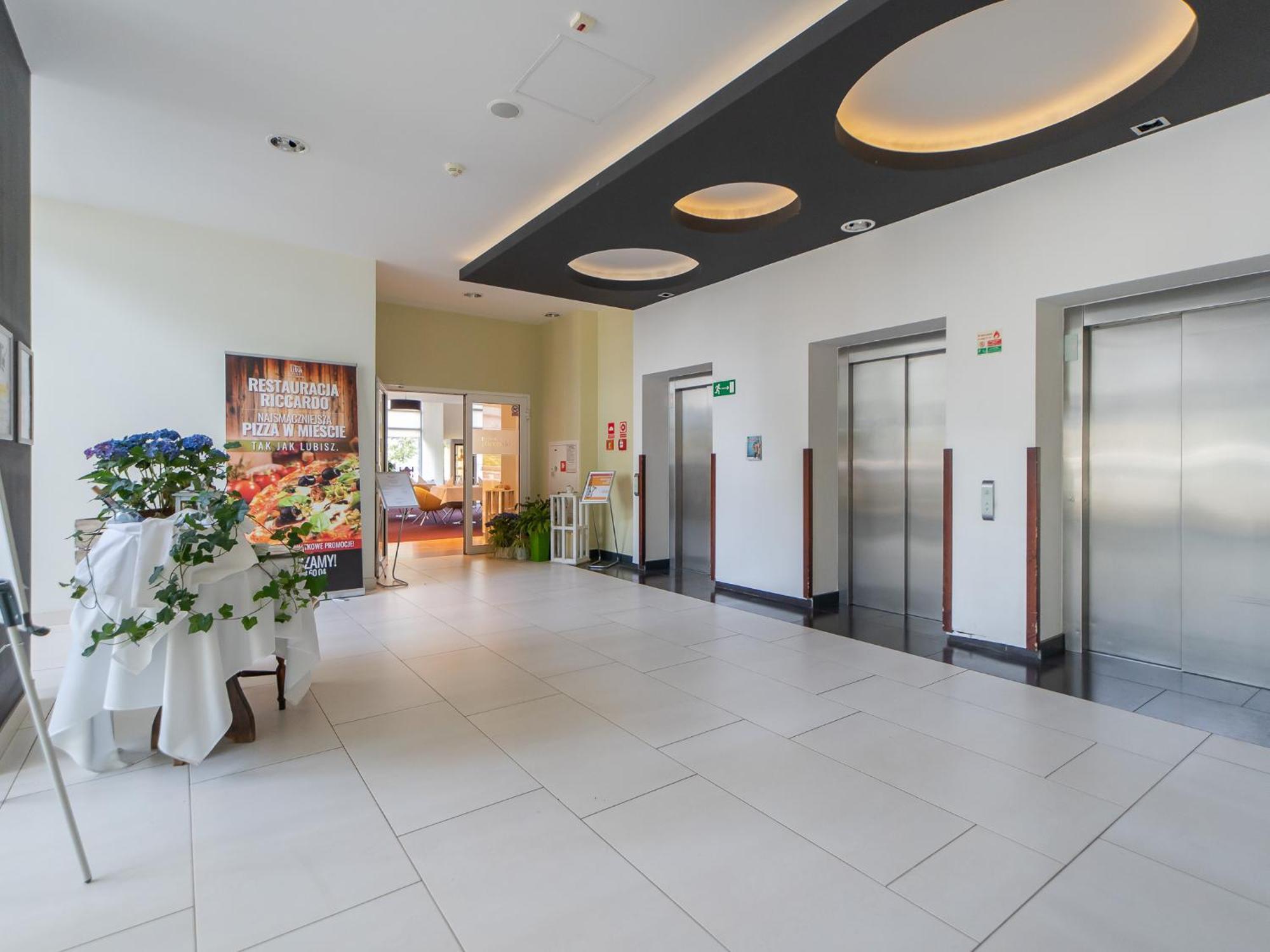 Apartamenty Prywatne W Hotelu Przy Plazy Diva Kołobrzeg Esterno foto