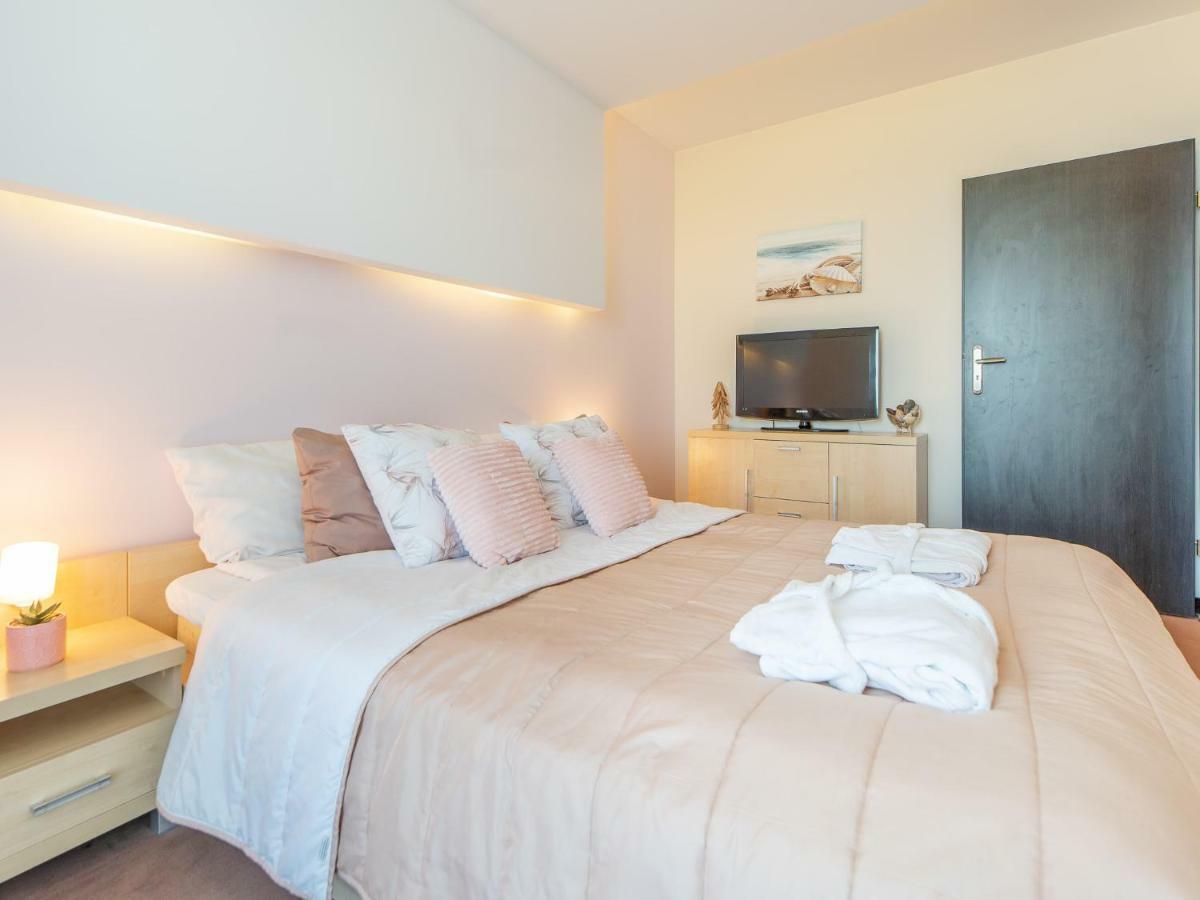 Apartamenty Prywatne W Hotelu Przy Plazy Diva Kołobrzeg Esterno foto